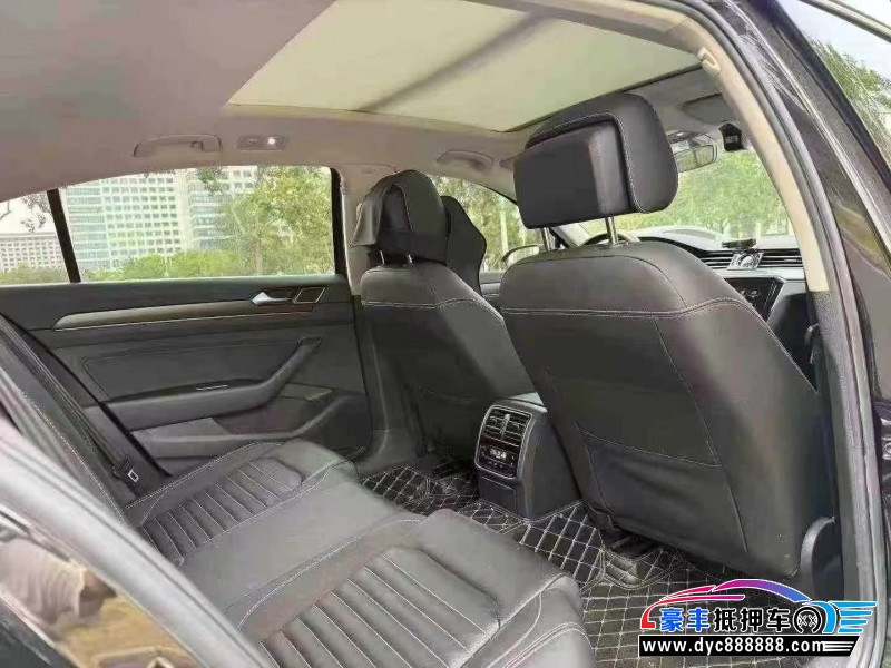 21年大众迈腾轿车抵押车出售