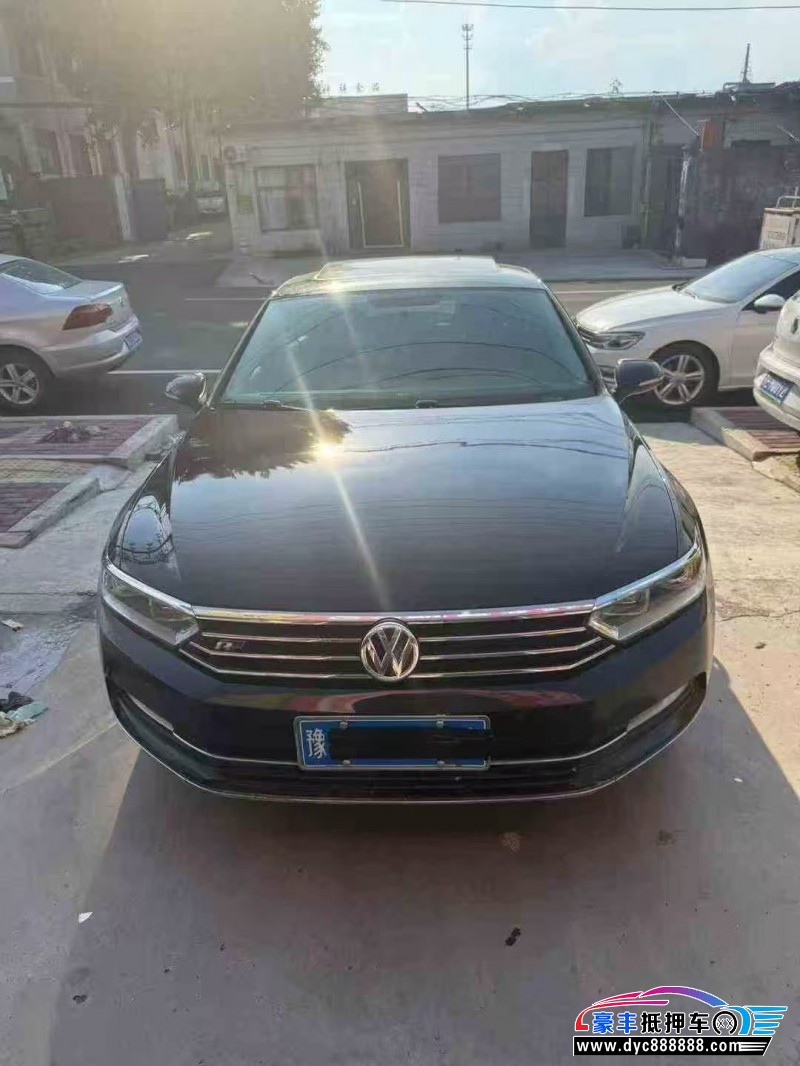 18年大众迈腾轿车抵押车出售