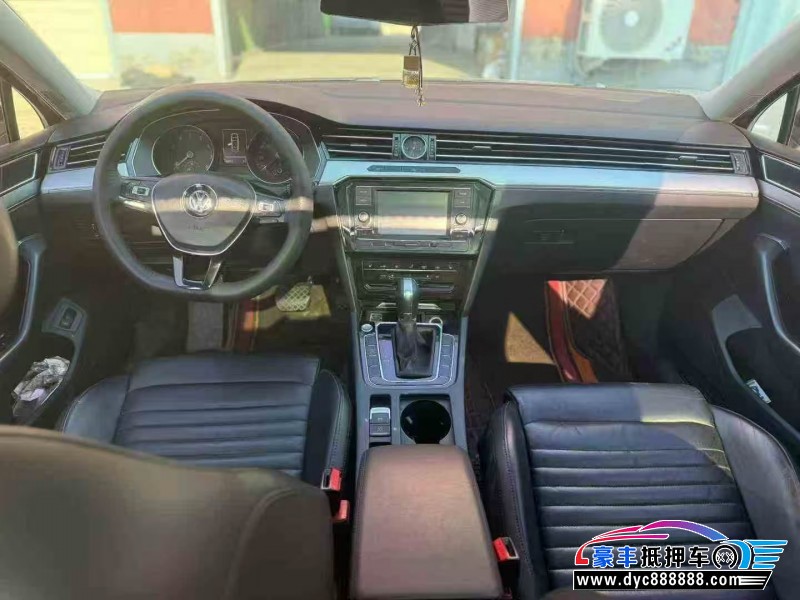 18年大众迈腾轿车抵押车出售