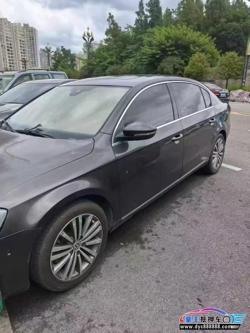 15年大众迈腾轿车抵押车出售