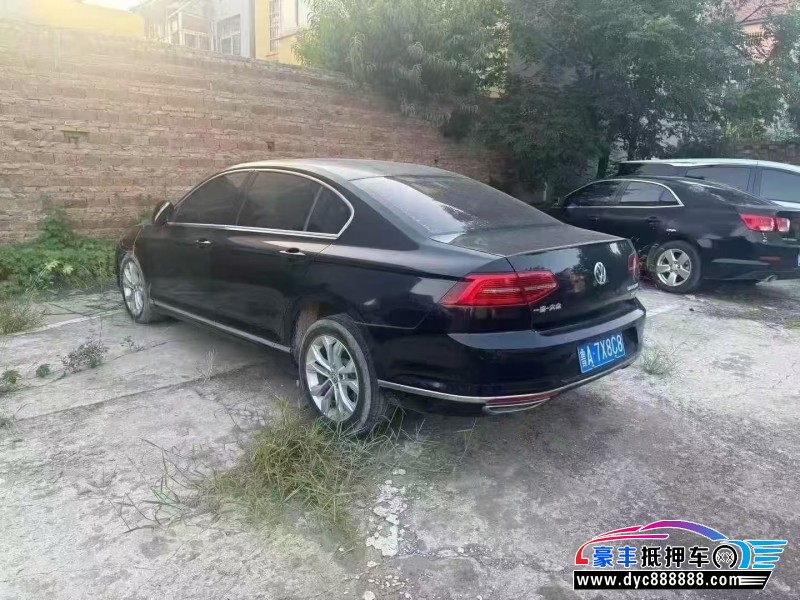 17年大众迈腾轿车抵押车出售