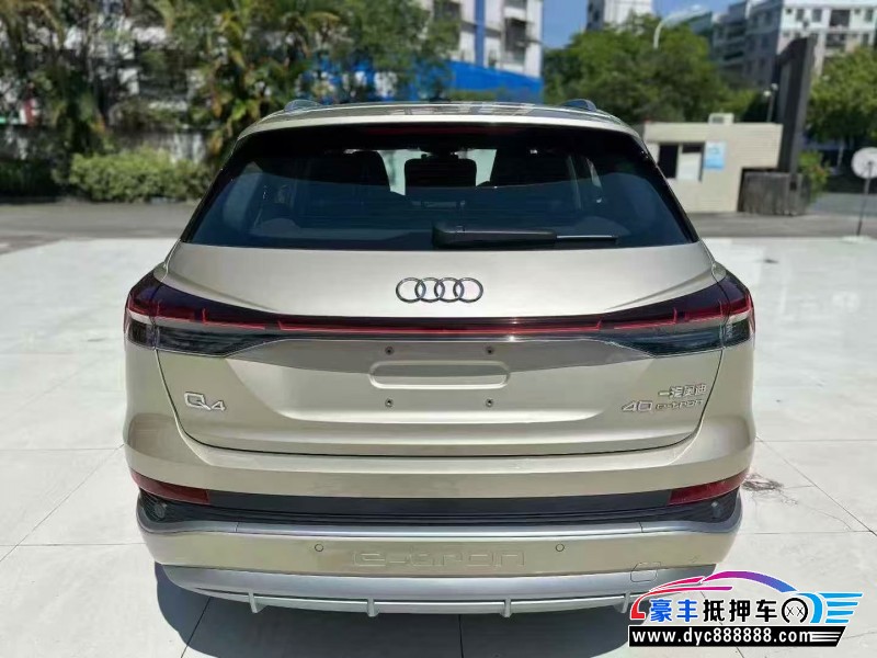 25年奥迪Q4轿车抵押车出售