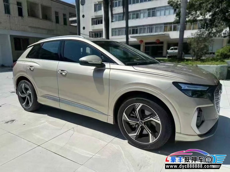 25年奥迪Q4轿车抵押车出售