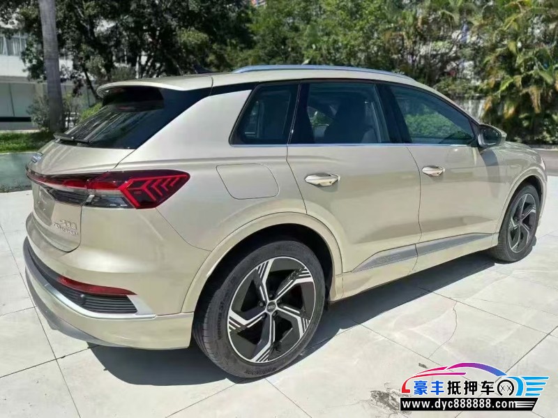 25年奥迪Q4轿车抵押车出售