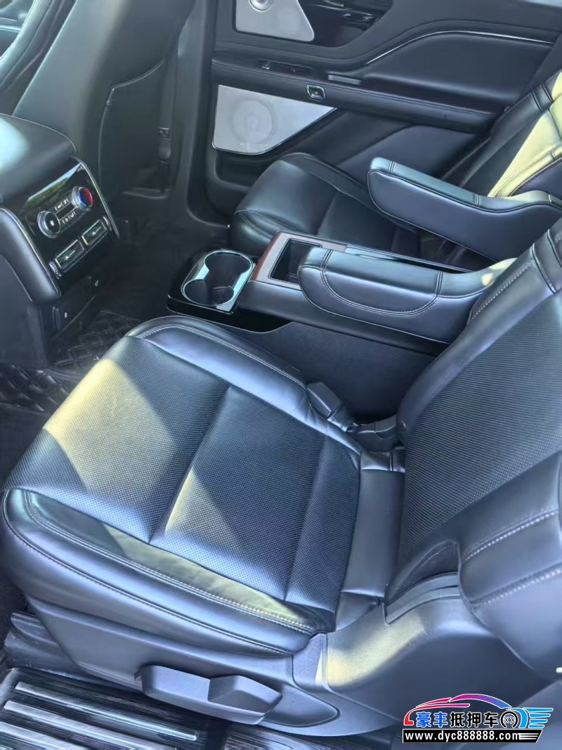 21年林肯飞行家轿车抵押车出售