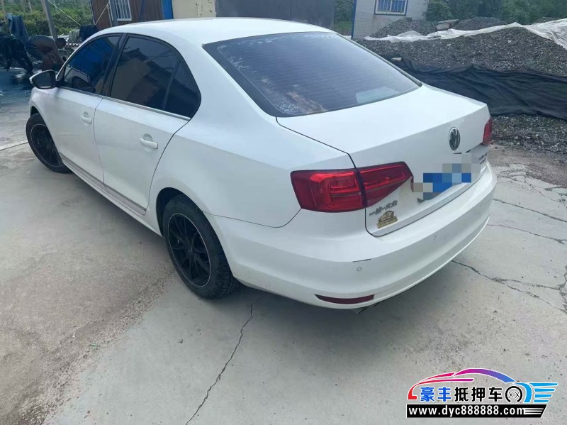 16年大众速腾轿车抵押车出售