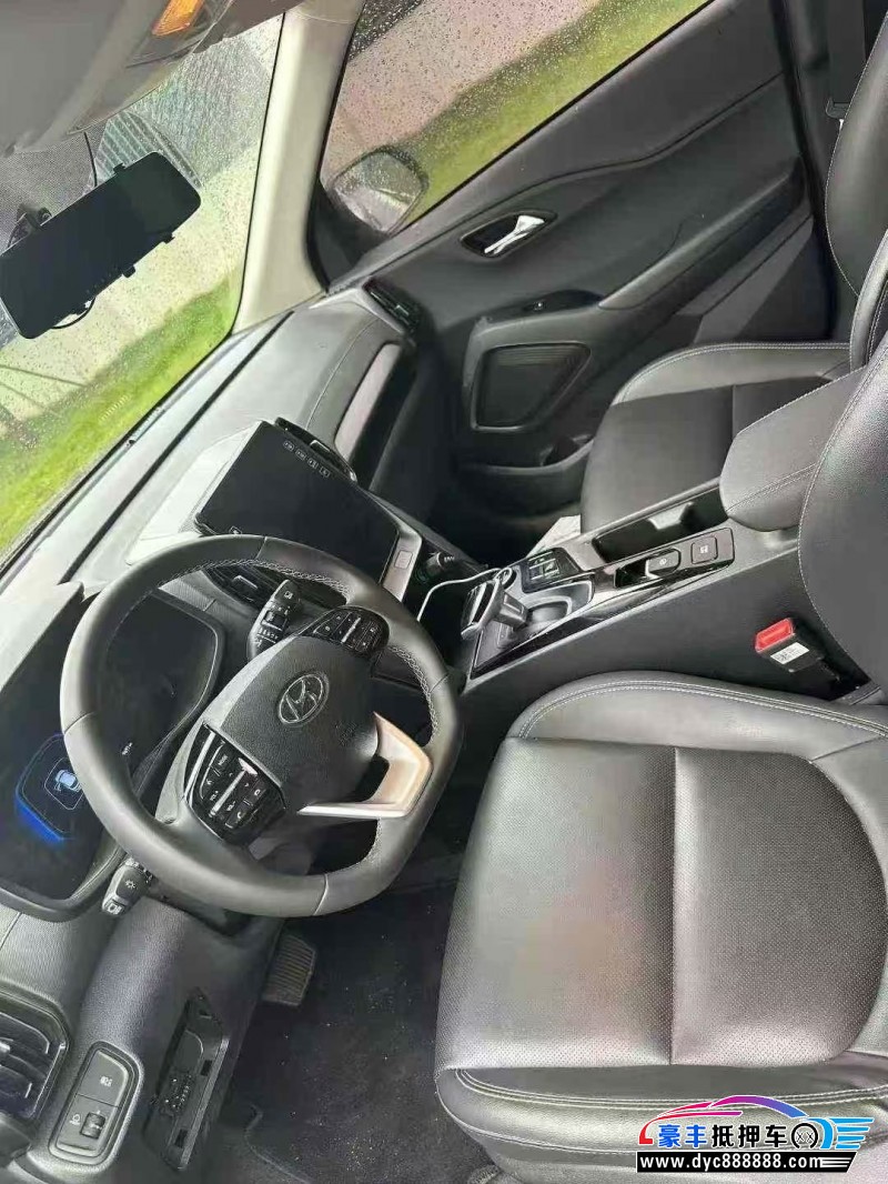 23年现代ix35轿车抵押车出售