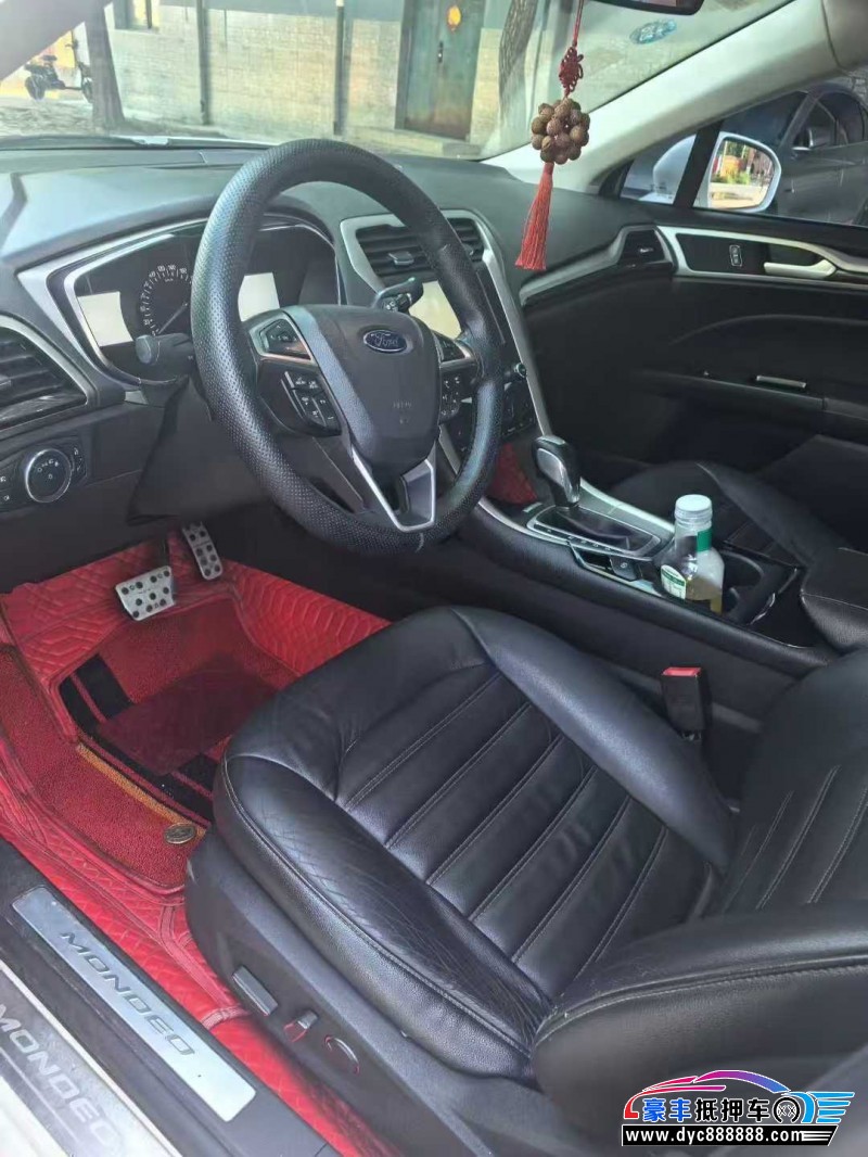 15年福特蒙迪欧轿车抵押车出售