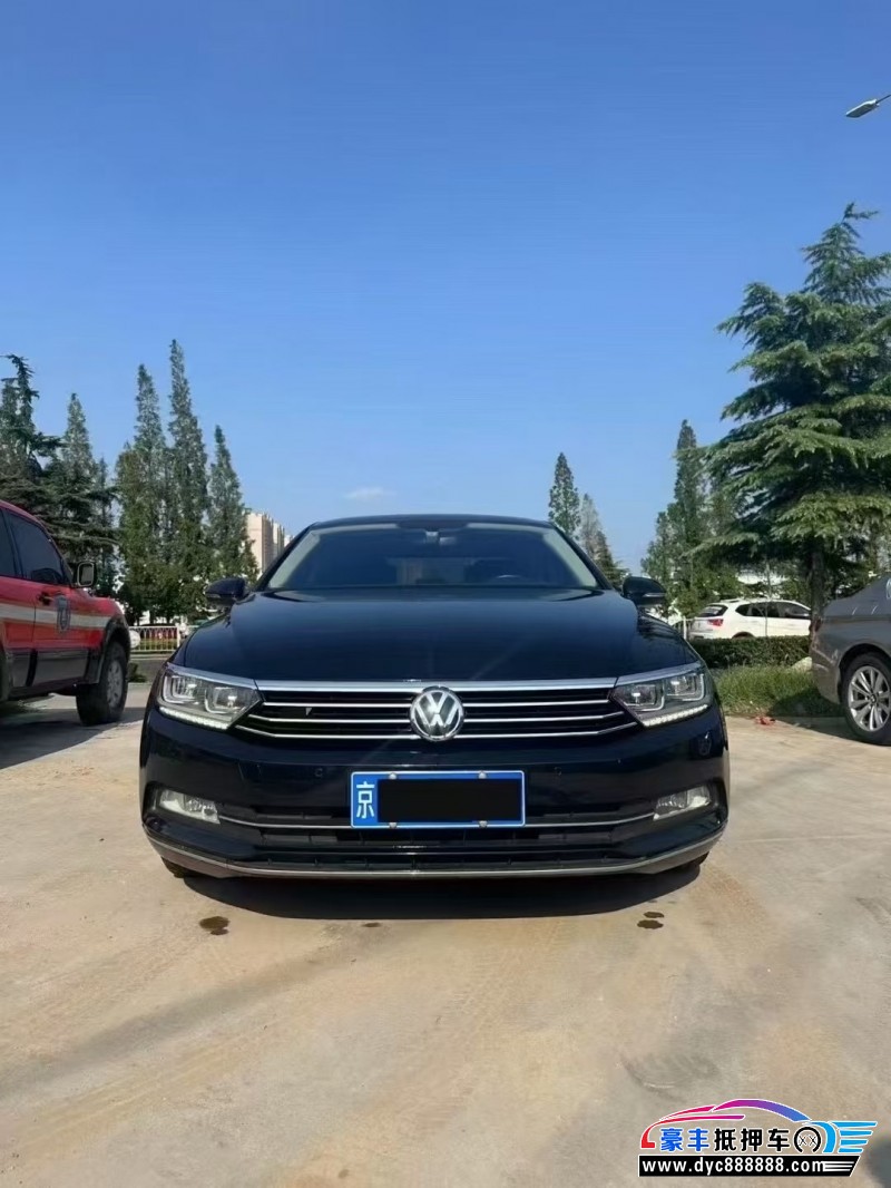 17年大众迈腾轿车抵押车出售