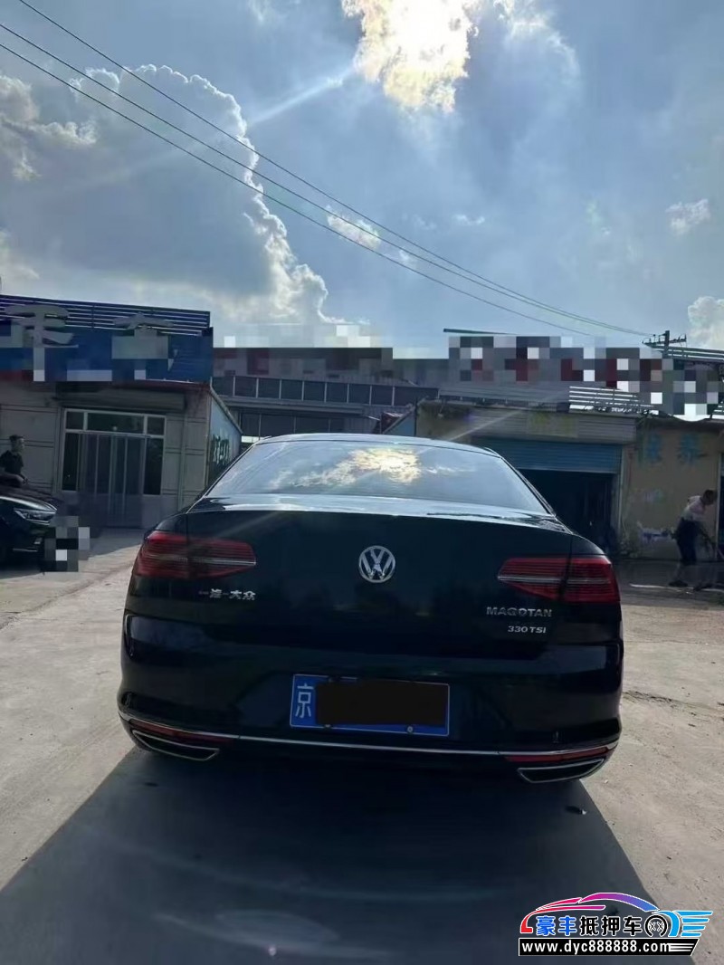 17年大众迈腾轿车抵押车出售