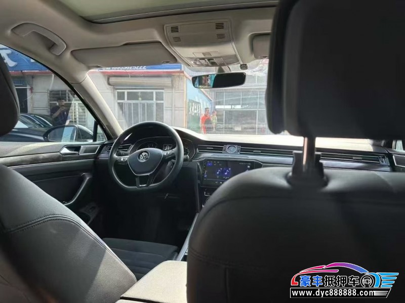 17年大众迈腾轿车抵押车出售