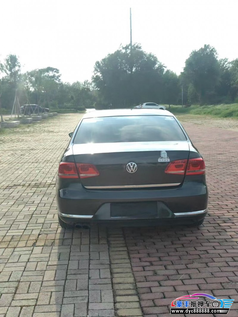 12年大众迈腾轿车抵押车出售