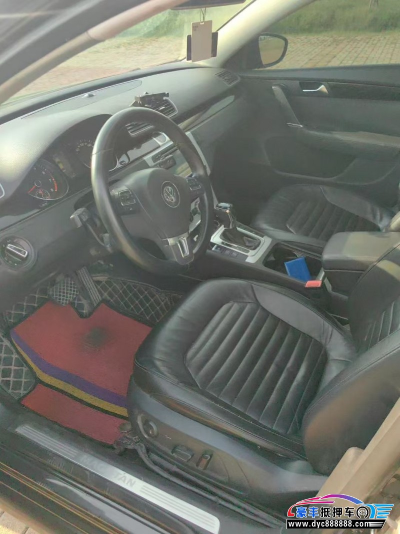 12年大众迈腾轿车抵押车出售