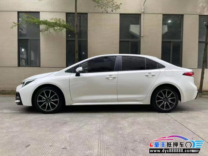 24年丰田雷凌轿车抵押车出售