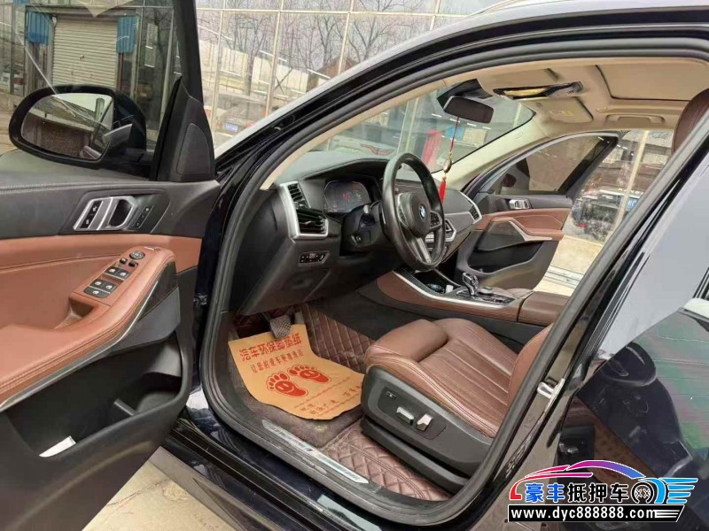 21年宝马X5SUV抵押车出售