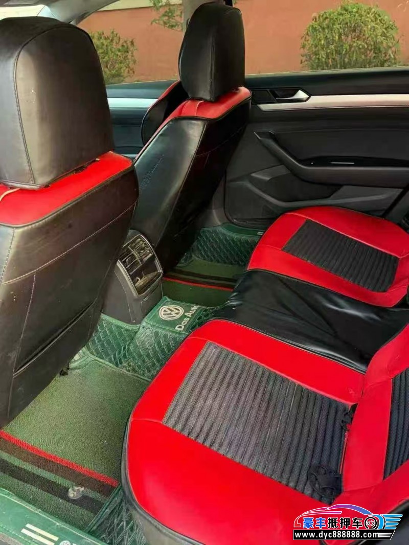 18年大众迈腾轿车抵押车出售