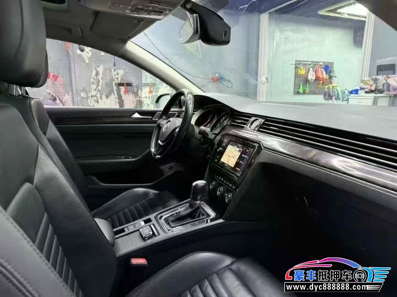 19年大众迈腾轿车抵押车出售