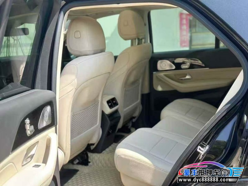 19年奔驰GLE轿车抵押车出售