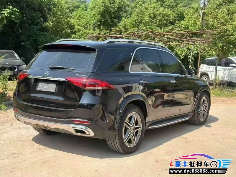 19年奔驰GLE轿车抵押车出售