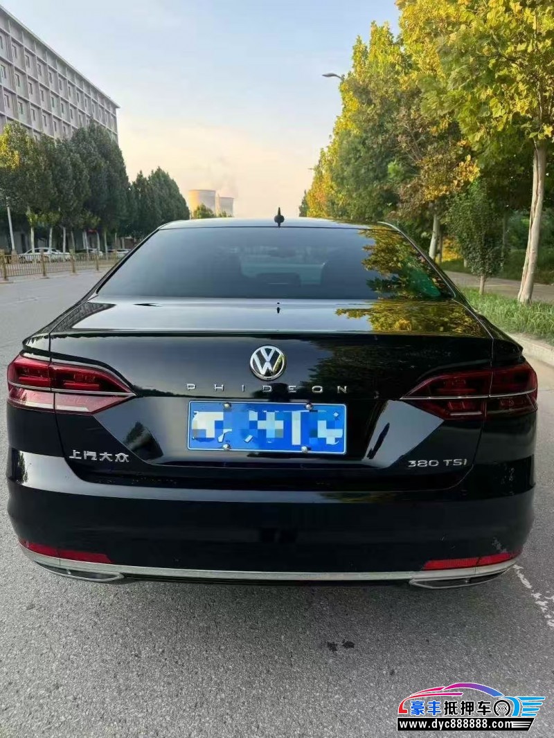 20年大众辉昂轿车抵押车出售