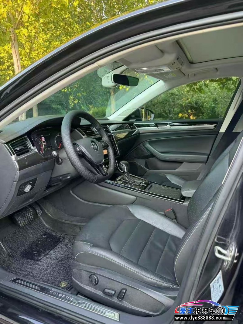 20年大众辉昂轿车抵押车出售