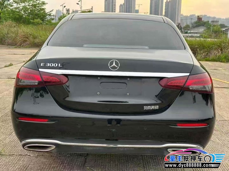 22年奔驰E轿车抵押车出售