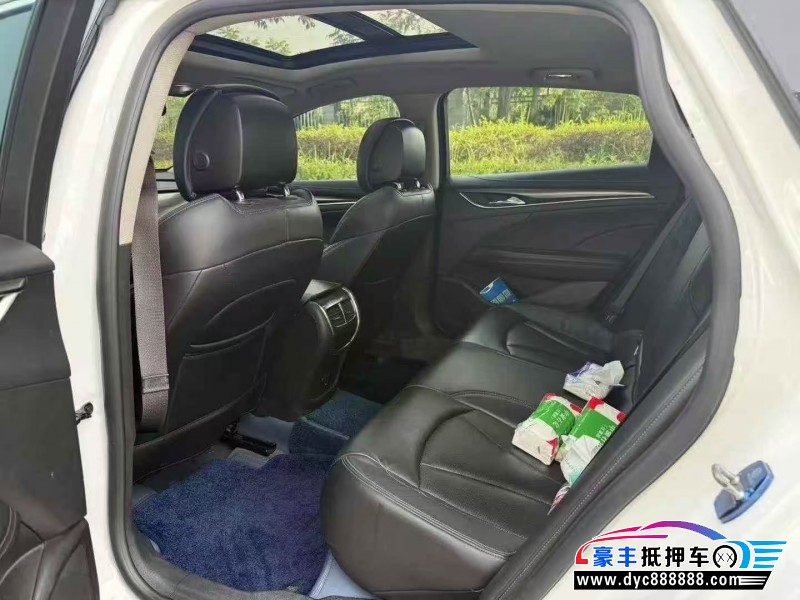 17年别克君越轿车抵押车出售