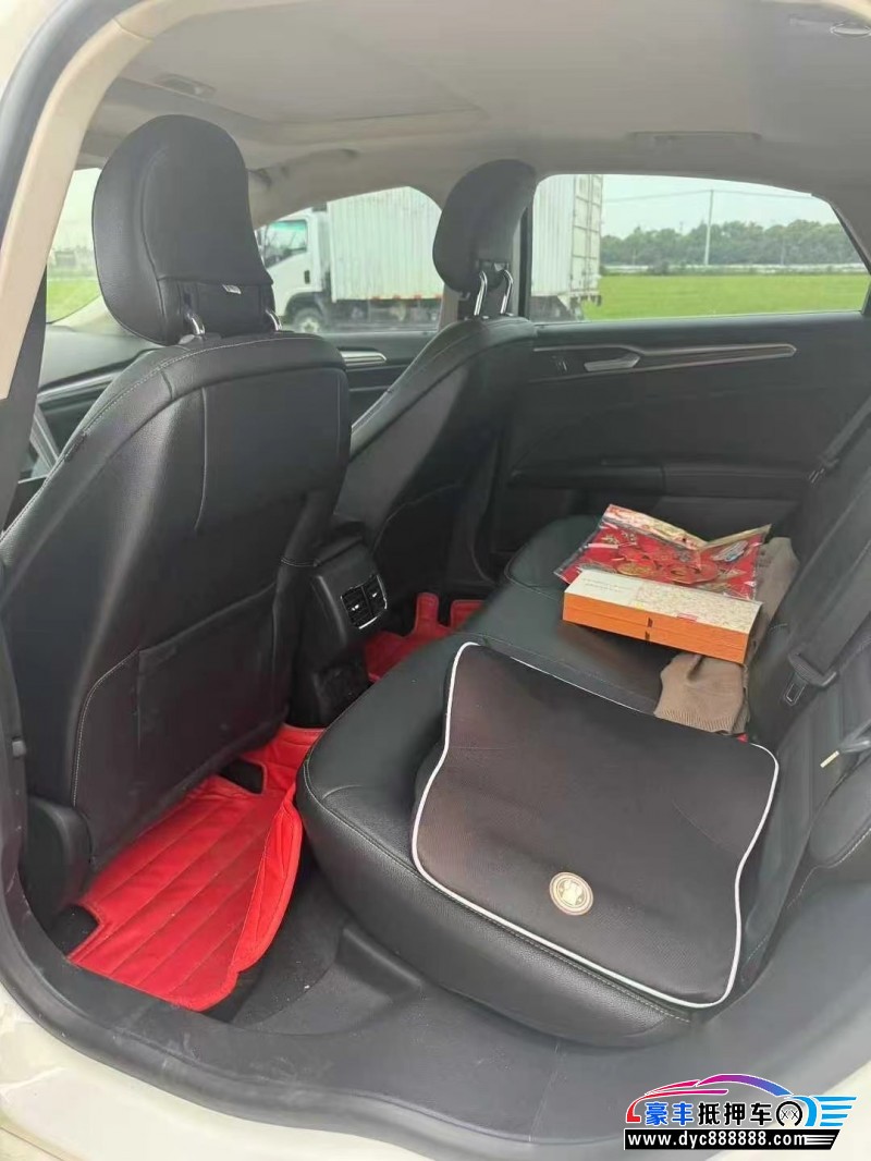 20年福特蒙迪欧轿车抵押车出售