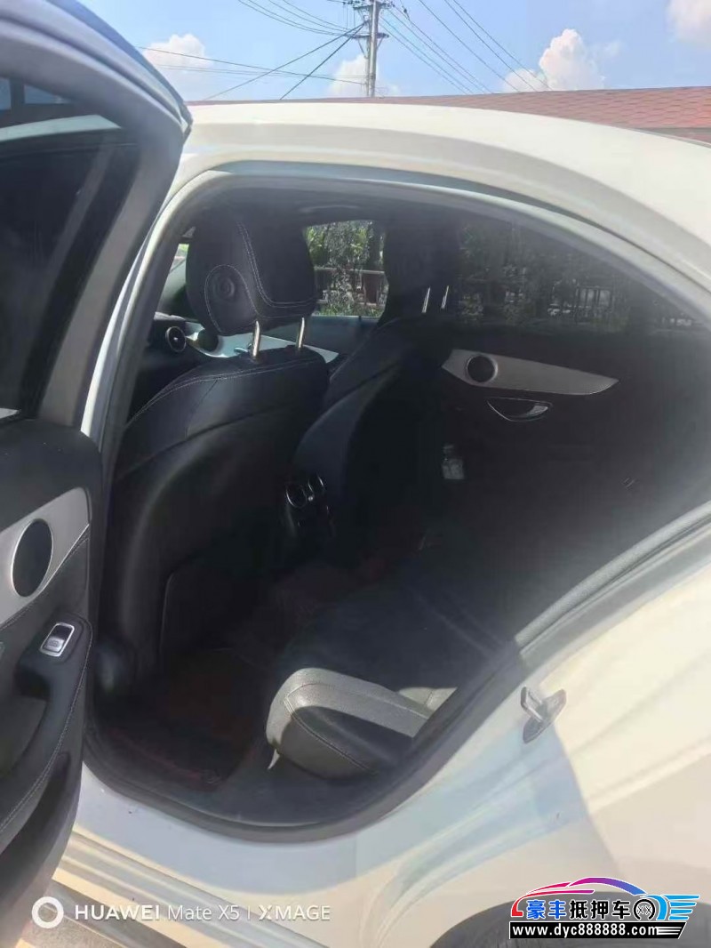 20年奔驰C轿车抵押车出售