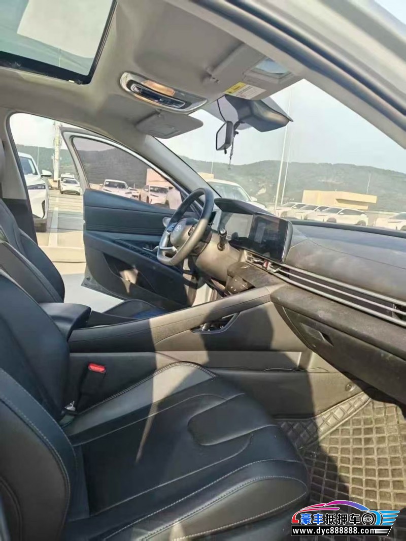 23年现代伊兰特轿车抵押车出售