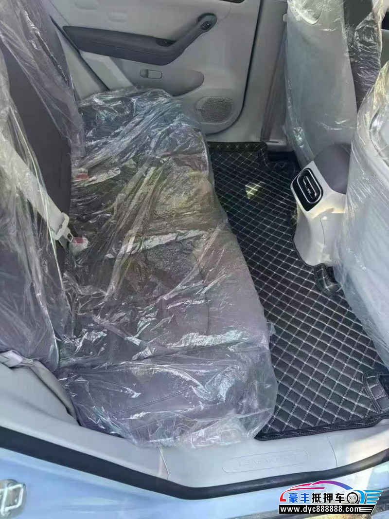 23年零跑C11轿车抵押车出售