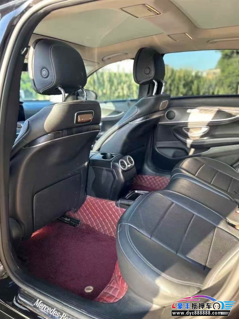 17年奔驰E轿车抵押车出售