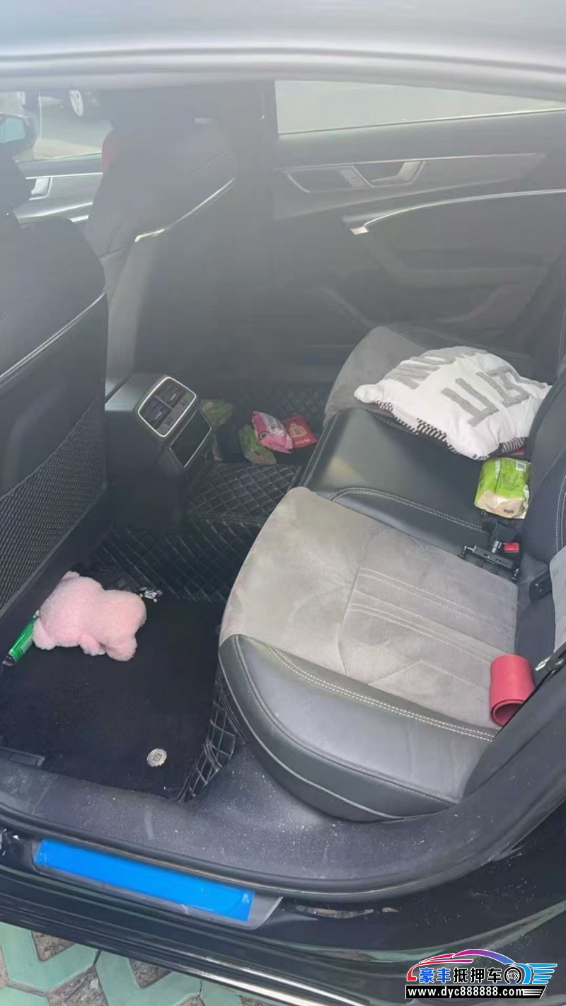 24年奥迪A6L轿车抵押车出售