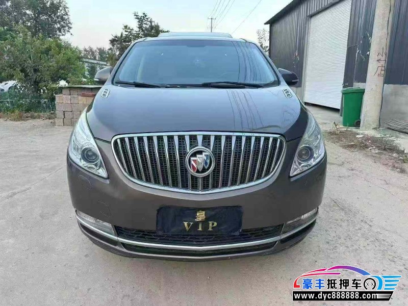 15年别克GL8轿车抵押车出售