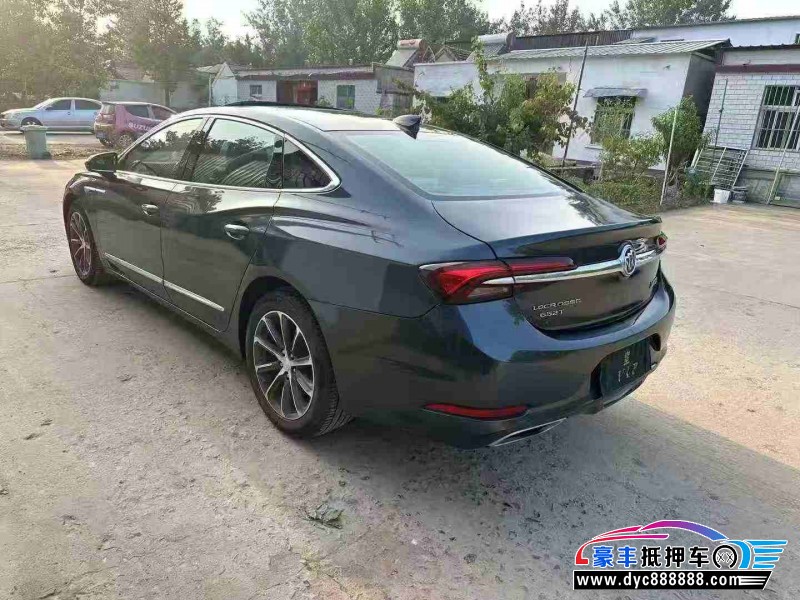 20年别克君越轿车抵押车出售