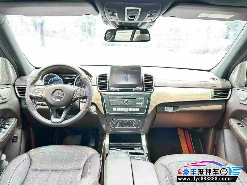 18年奔驰GLE轿车抵押车出售