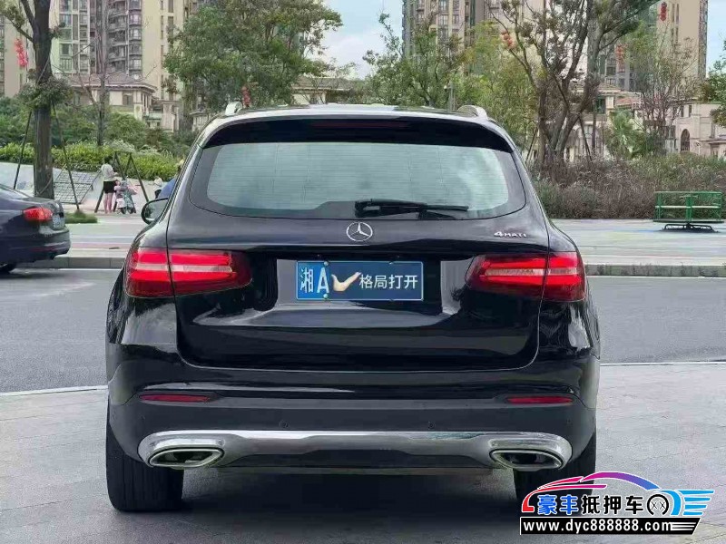 19年奔驰GLC轿车抵押车出售
