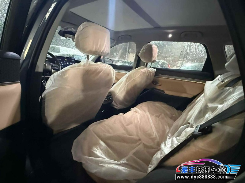 25年比亚迪宋轿车抵押车出售