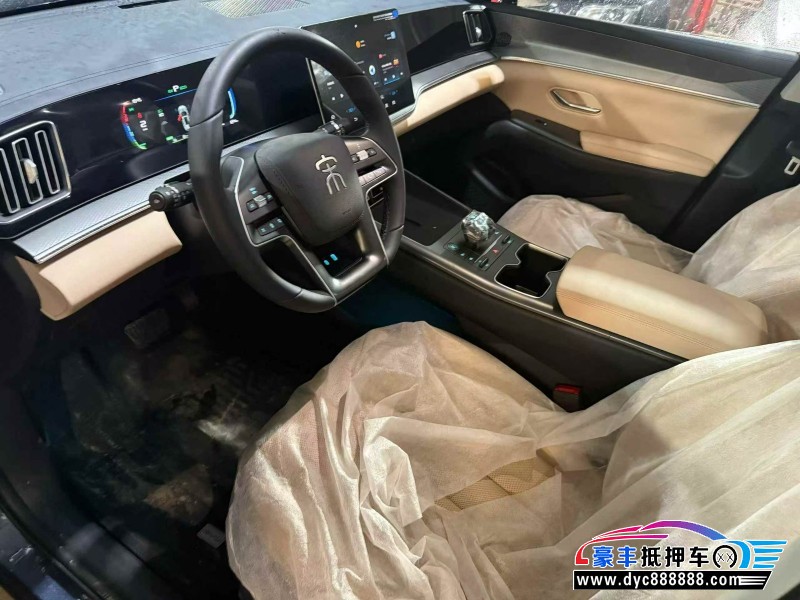 25年比亚迪宋轿车抵押车出售