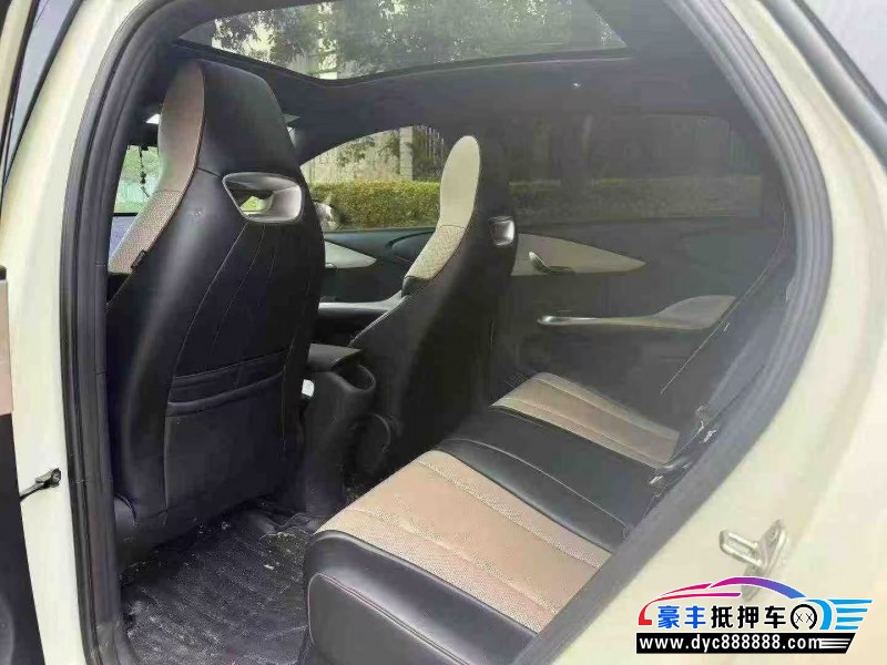 24年比亚迪海豚轿车抵押车出售