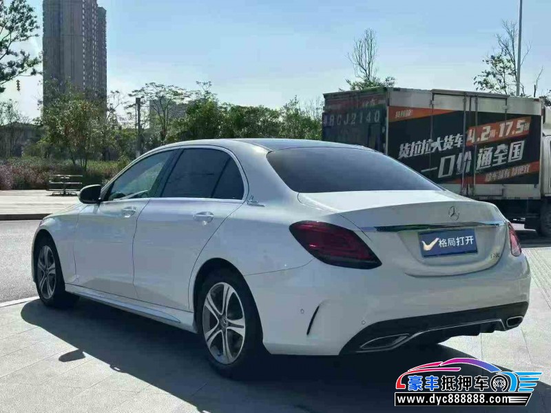 21年奔驰C轿车抵押车出售