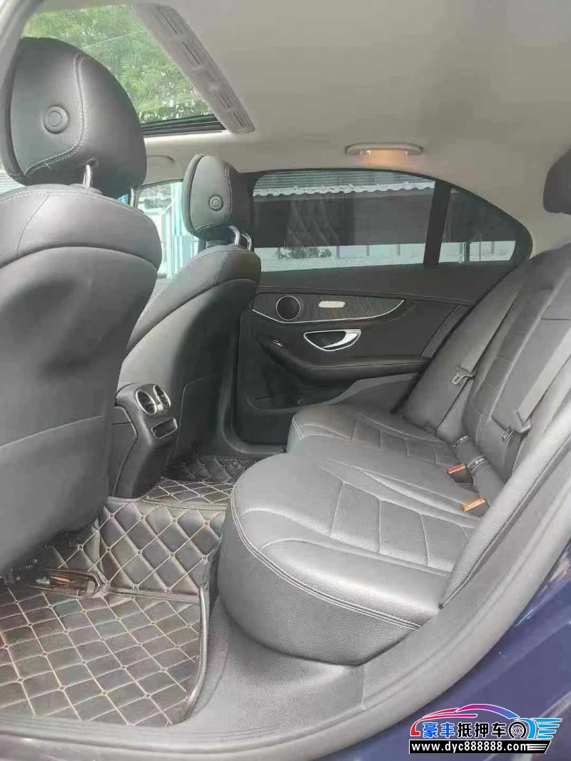 20年奔驰C轿车抵押车出售