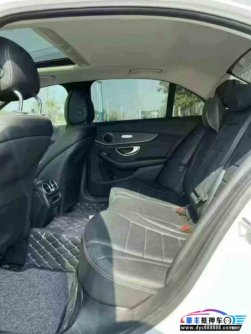 20年奔驰C轿车抵押车出售