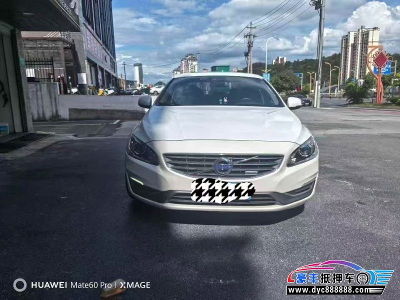 17年沃尔沃S60轿车抵押车出售