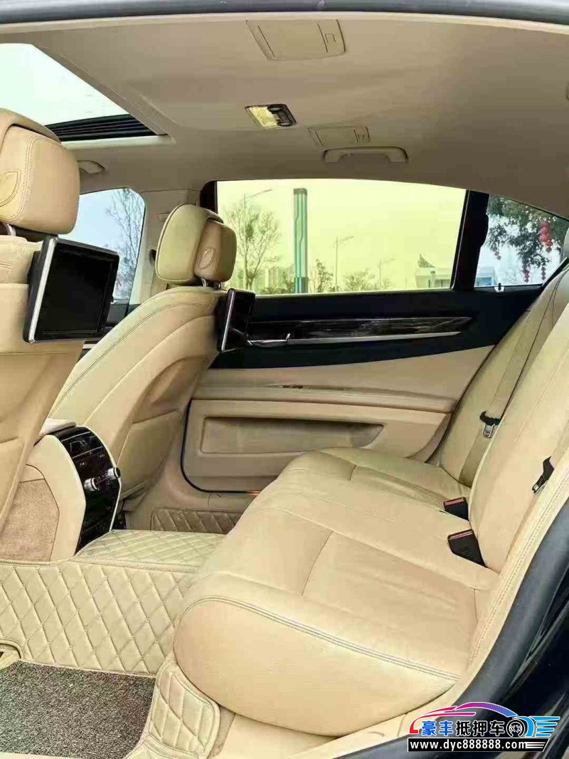 13年宝马7系轿车抵押车出售