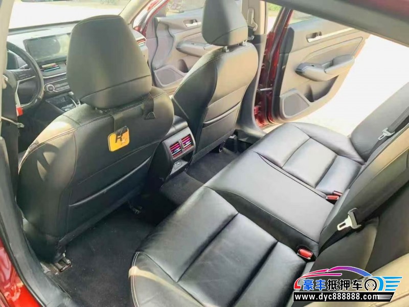 20年日产天籁轿车抵押车出售