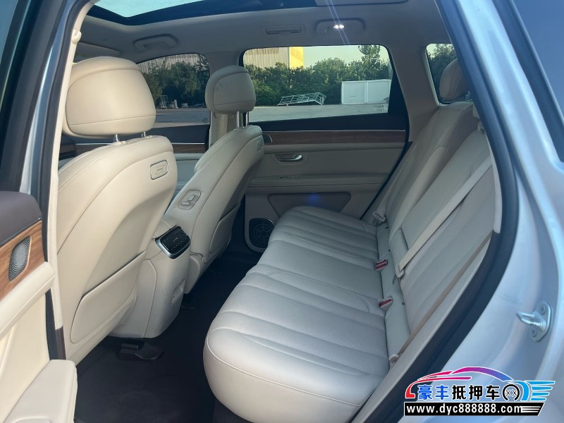 24年华为问界轿车抵押车出售