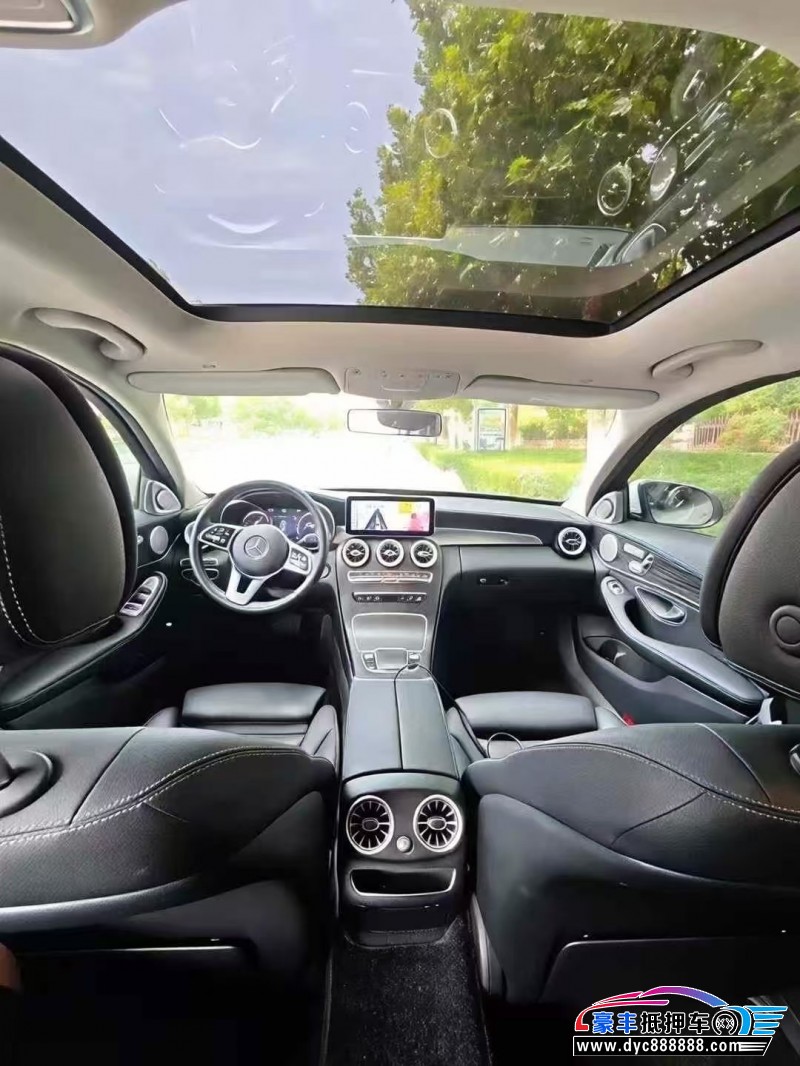 19年奔驰C轿车抵押车出售