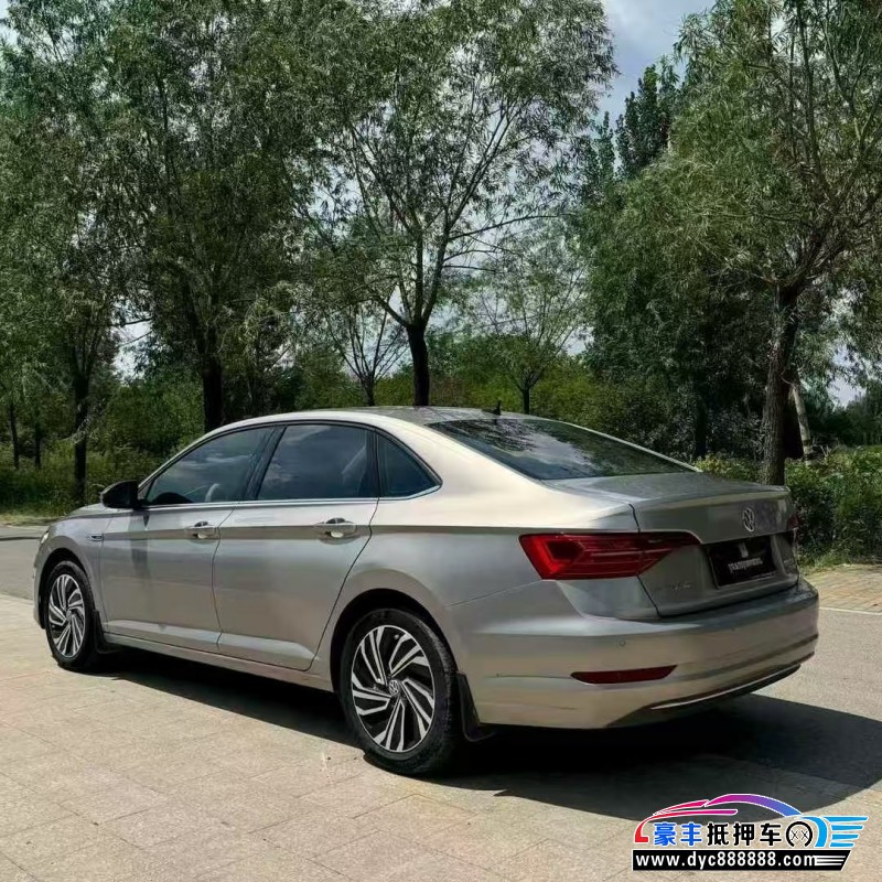 21年大众速腾轿车抵押车出售