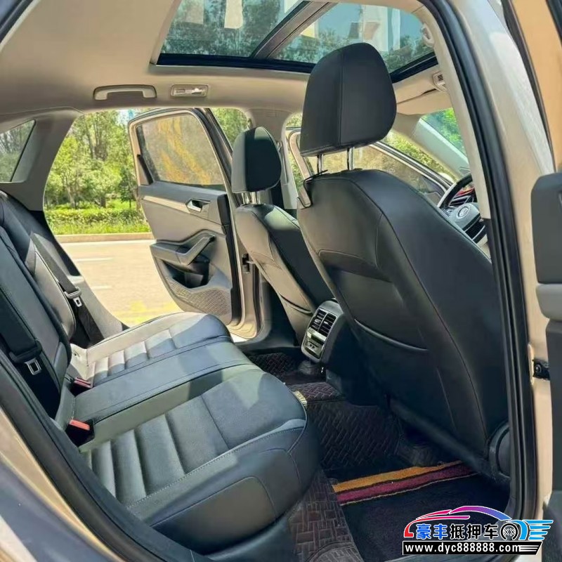 21年大众速腾轿车抵押车出售